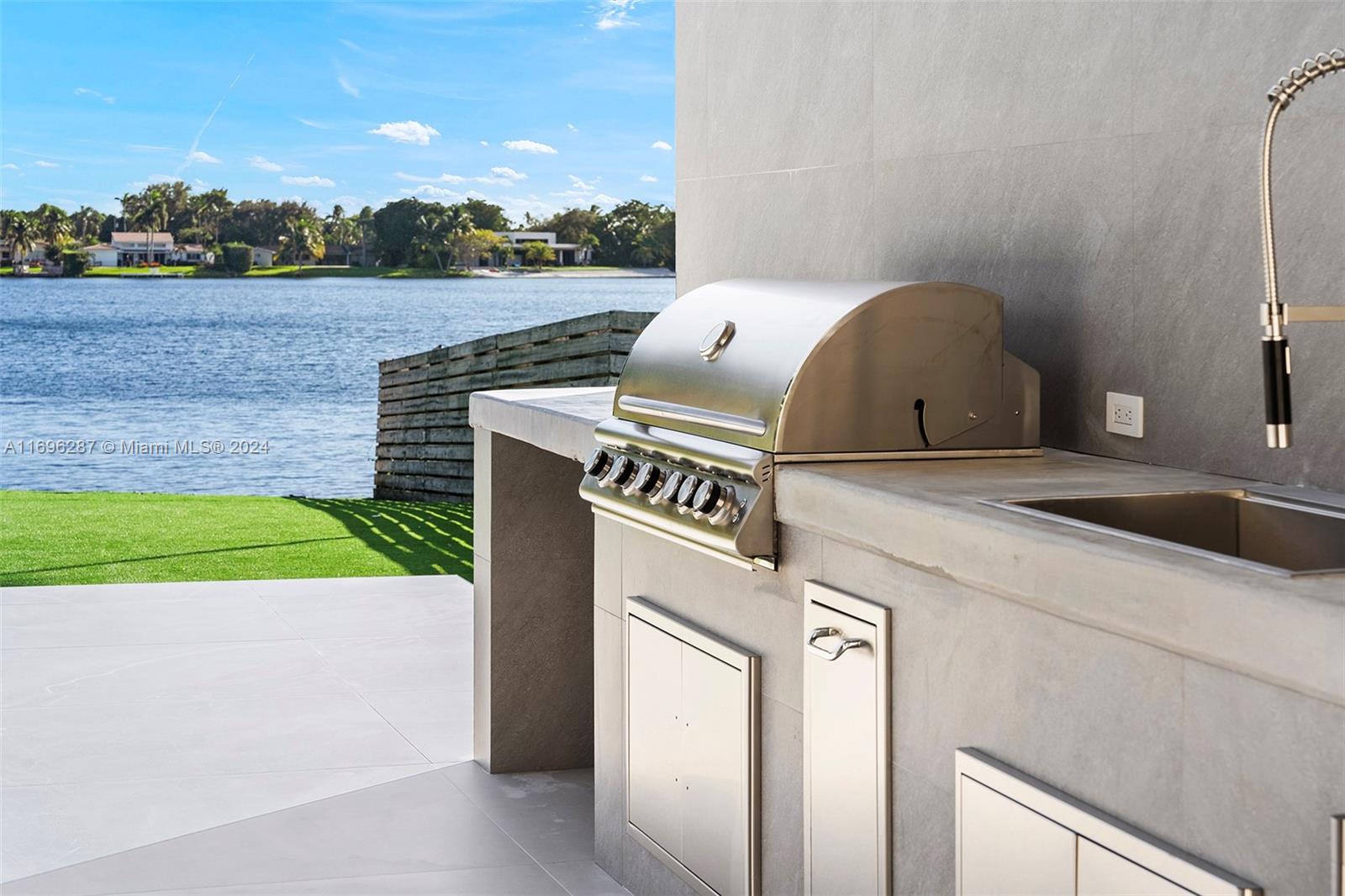 GREYKNOLL ESTATES - Residential
