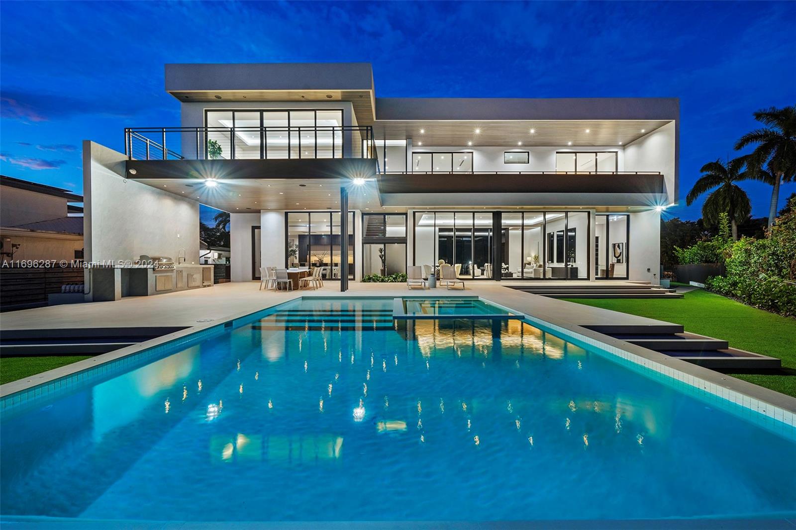 GREYKNOLL ESTATES - Residential