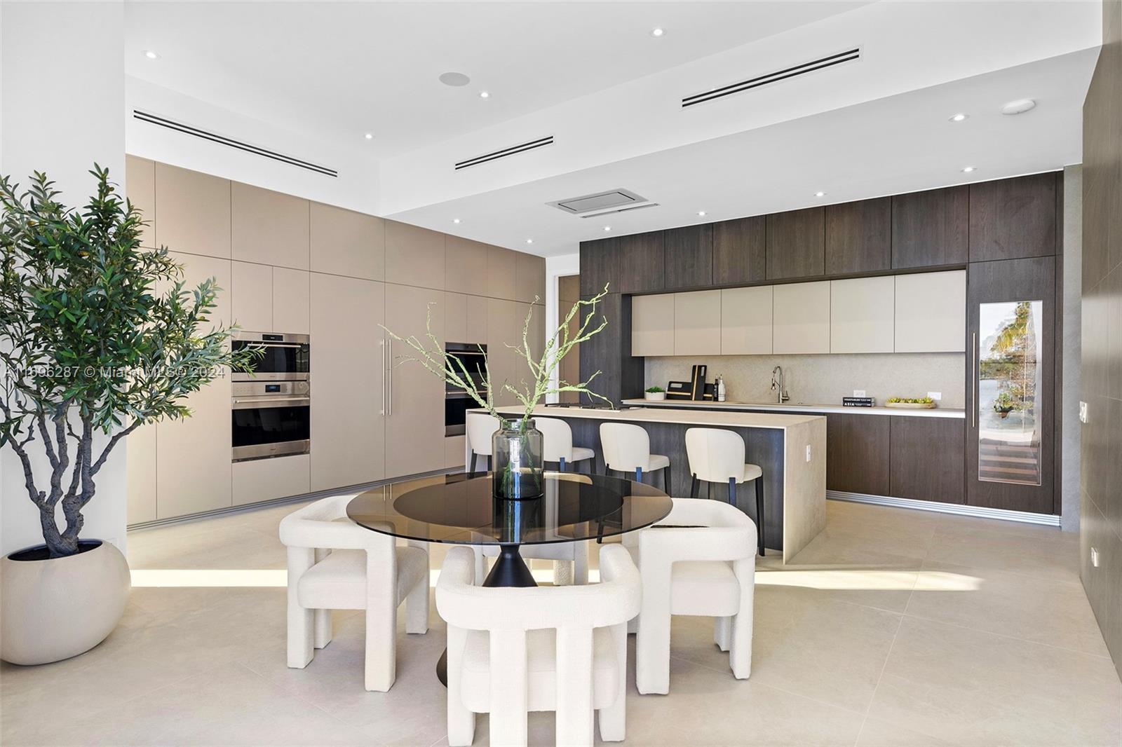 GREYKNOLL ESTATES - Residential