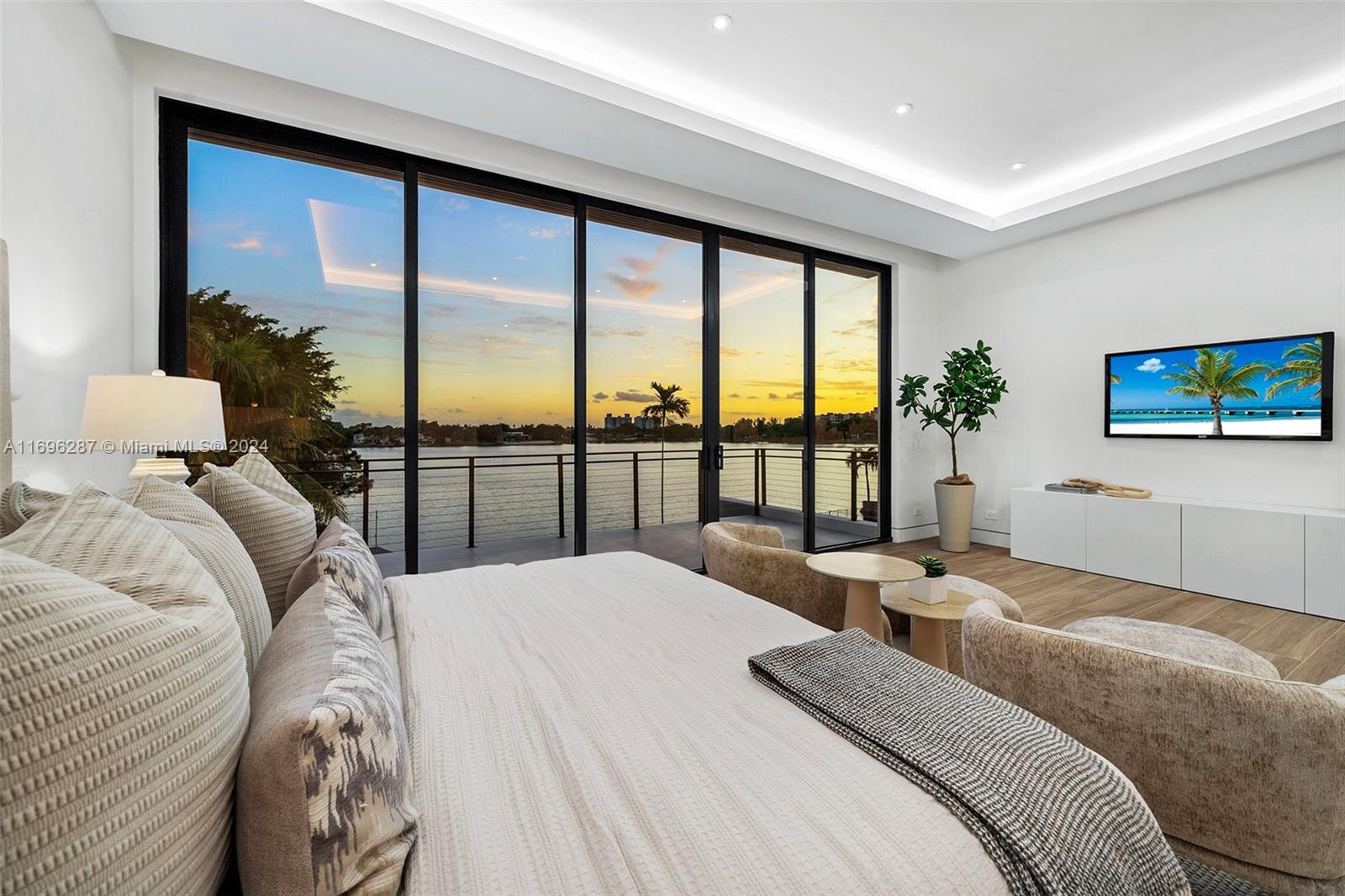 GREYKNOLL ESTATES - Residential