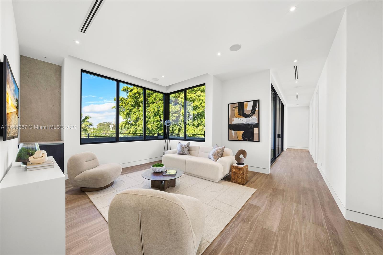 GREYKNOLL ESTATES - Residential