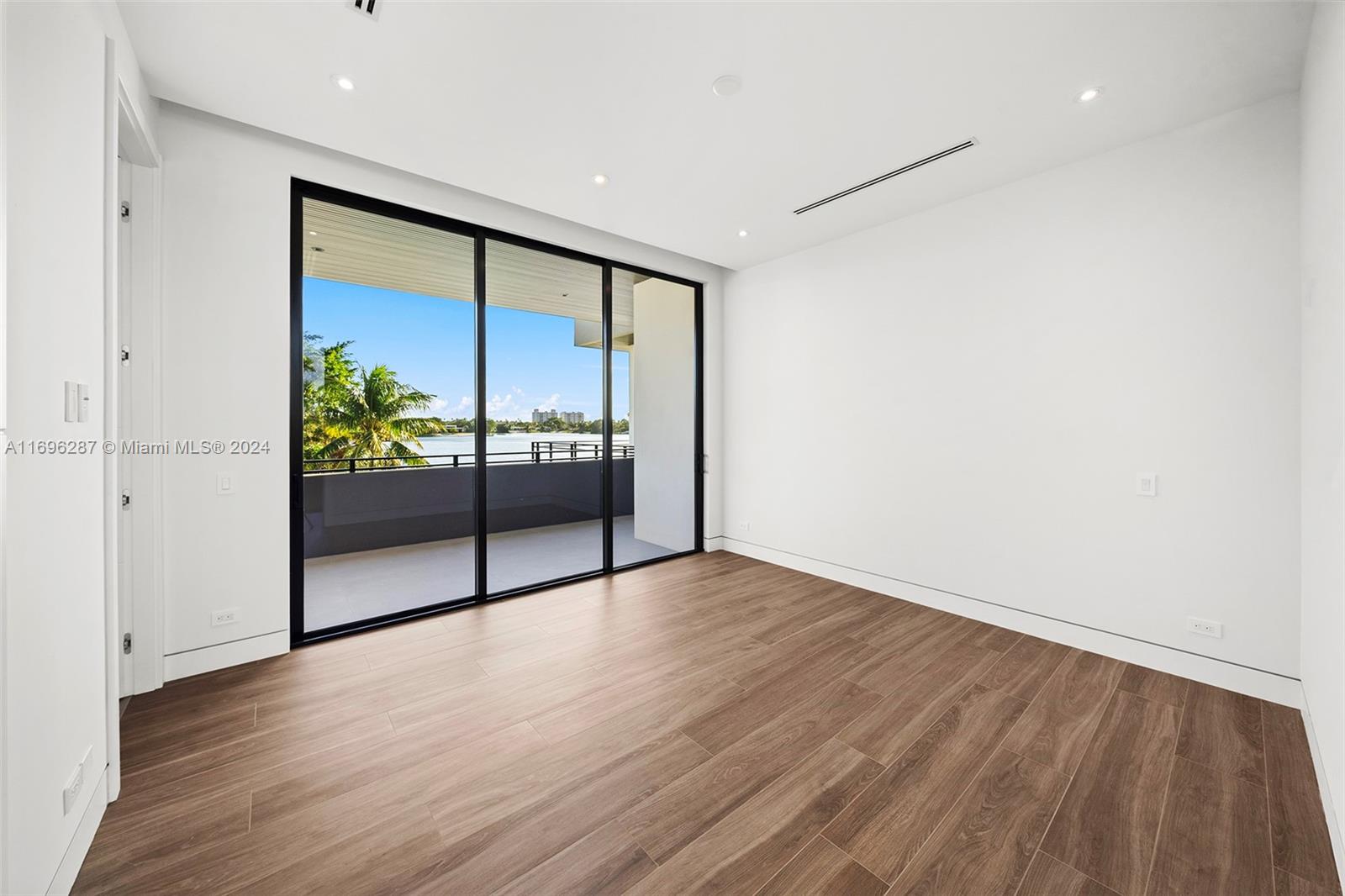 GREYKNOLL ESTATES - Residential
