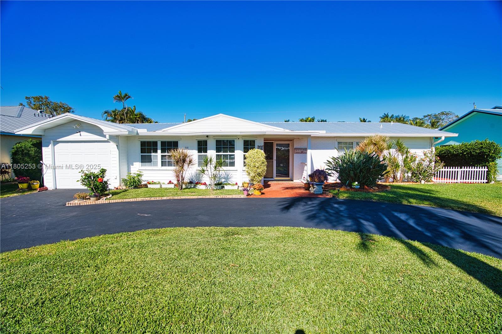 PALMETTO HARBOR - Residential