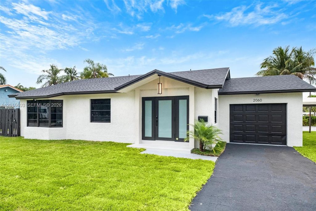 Photo of 2060 N 26th Ave, Hollywood, FL 33020 (MLS # A12015603)