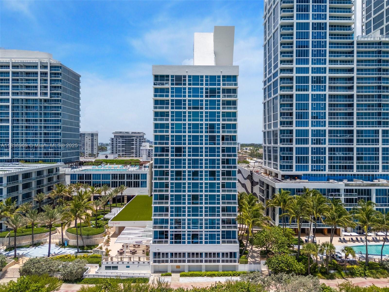SOUTH CARILLON BEACH COND - Residential