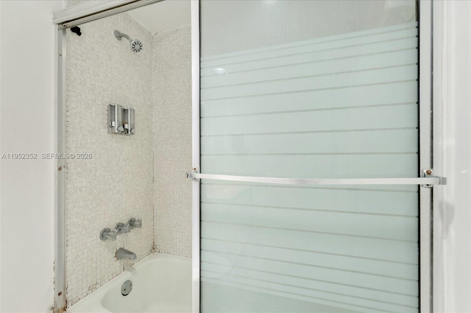 GABLES WATERWAY TOWERS CO - Residential