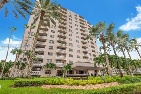 Photo of 90 Edgewater Drive #1120, Coral Gables, FL 33133 (MLS # A11952352)