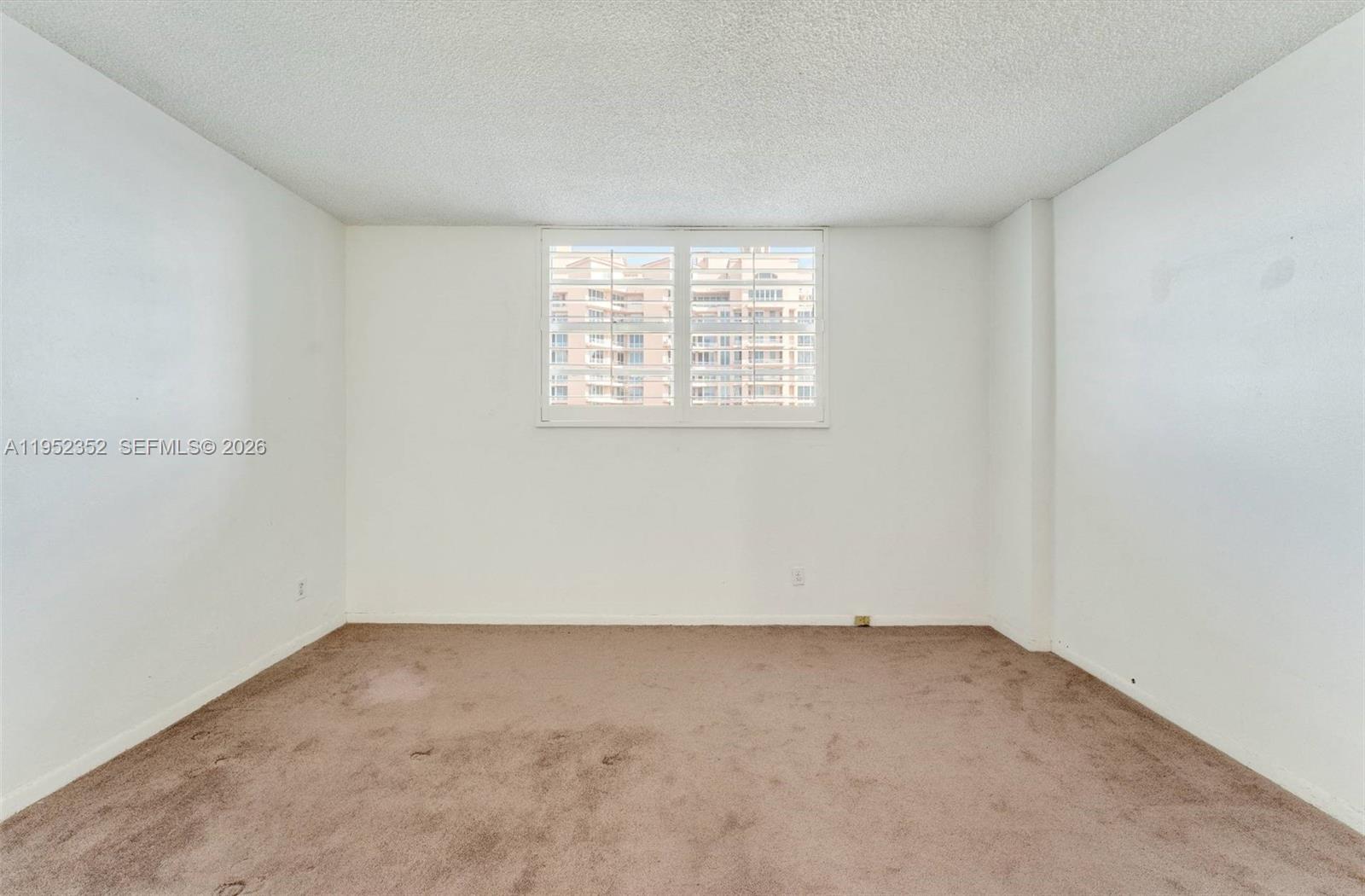 GABLES WATERWAY TOWERS CO - Residential