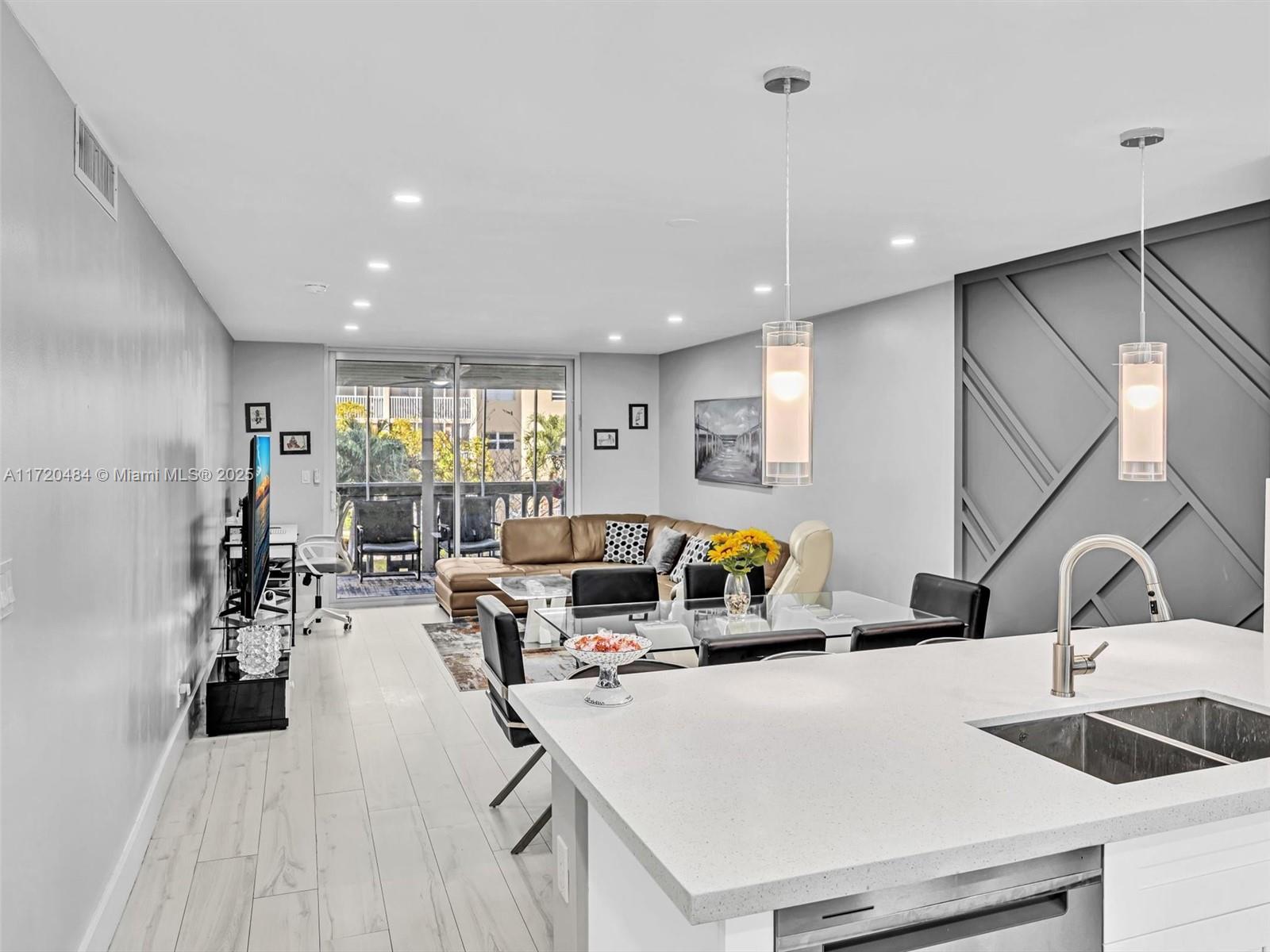 MEADOWBROOK TOWERS CONDO - Residential