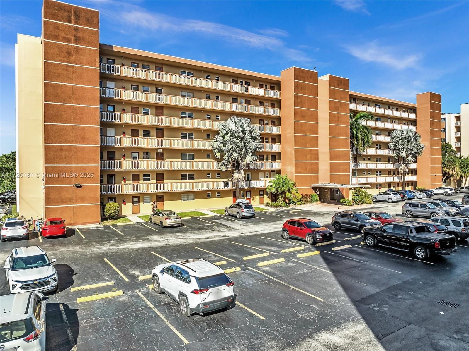 MEADOWBROOK TOWERS CONDO - Residential