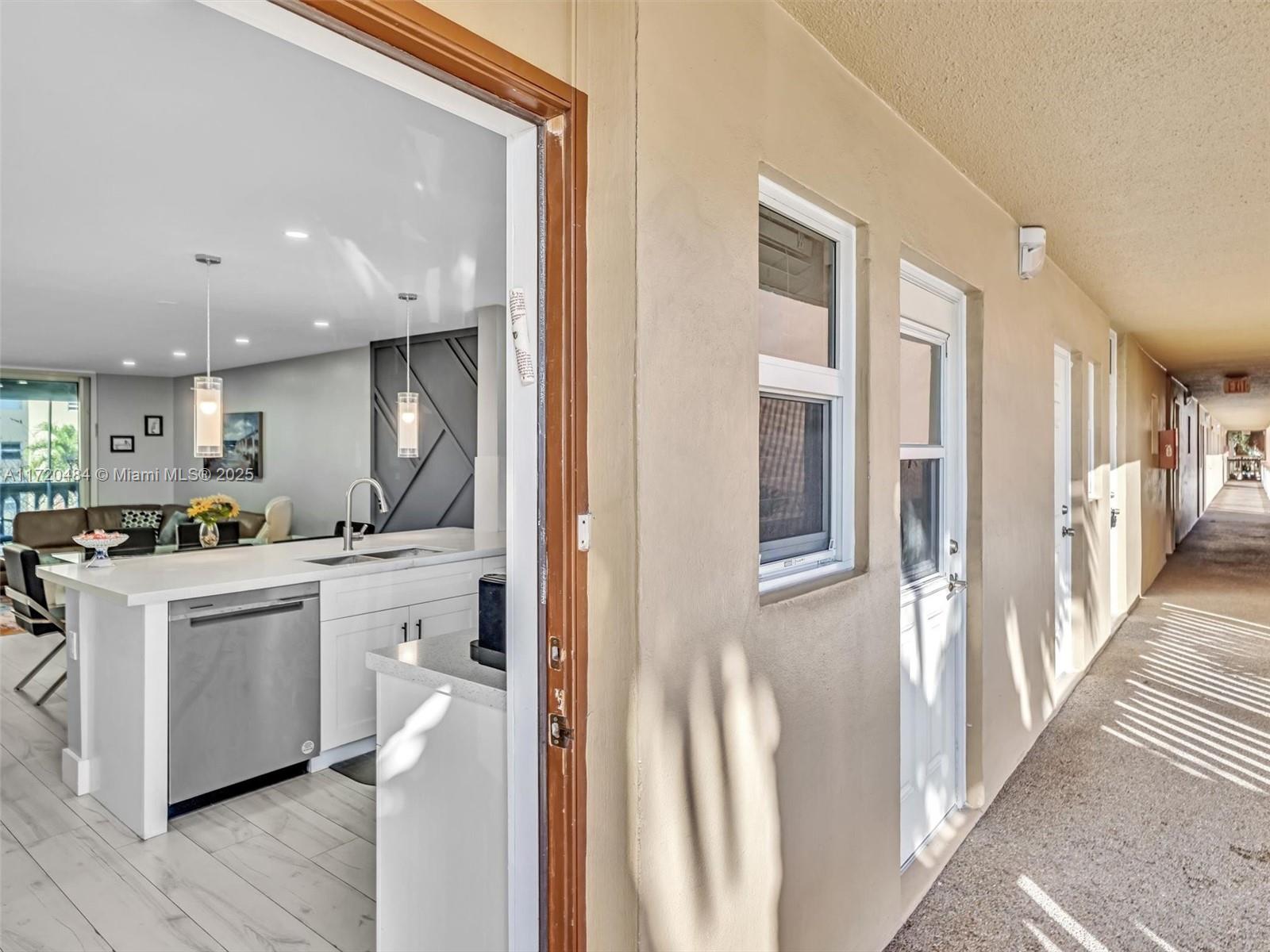 MEADOWBROOK TOWERS CONDO - Residential