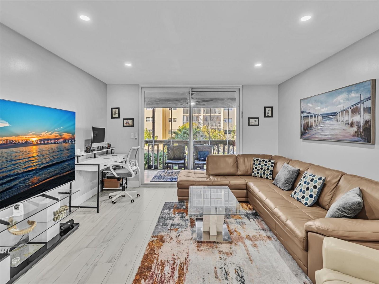 MEADOWBROOK TOWERS CONDO - Residential