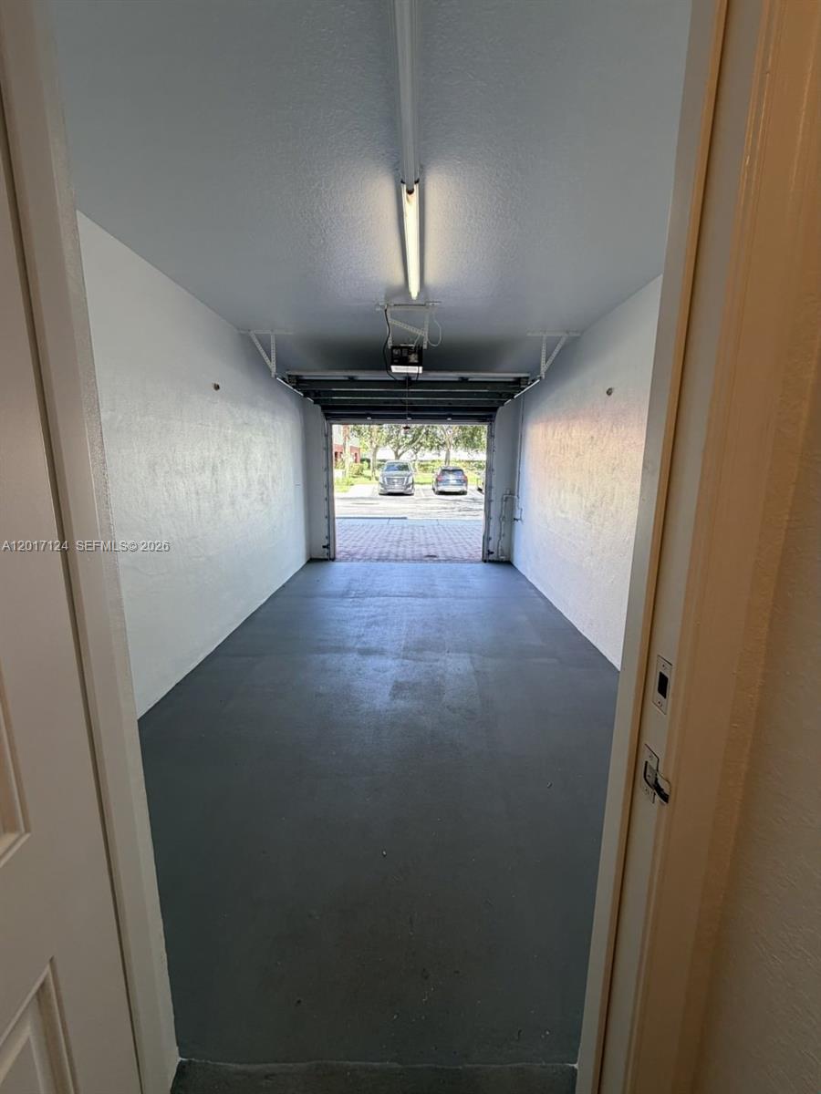 VILLAS OF PALOMINO CONDO - Residential Lease