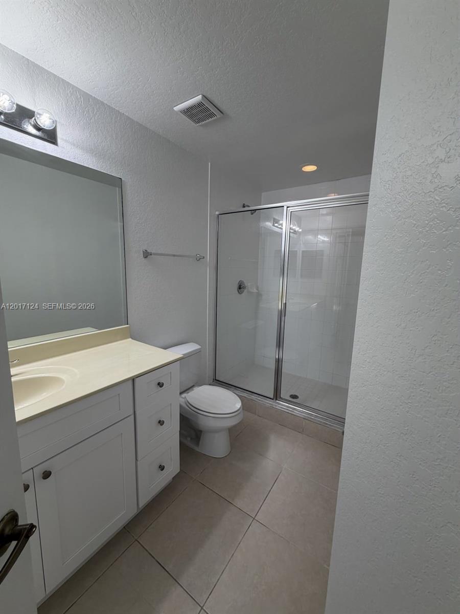 VILLAS OF PALOMINO CONDO - Residential Lease