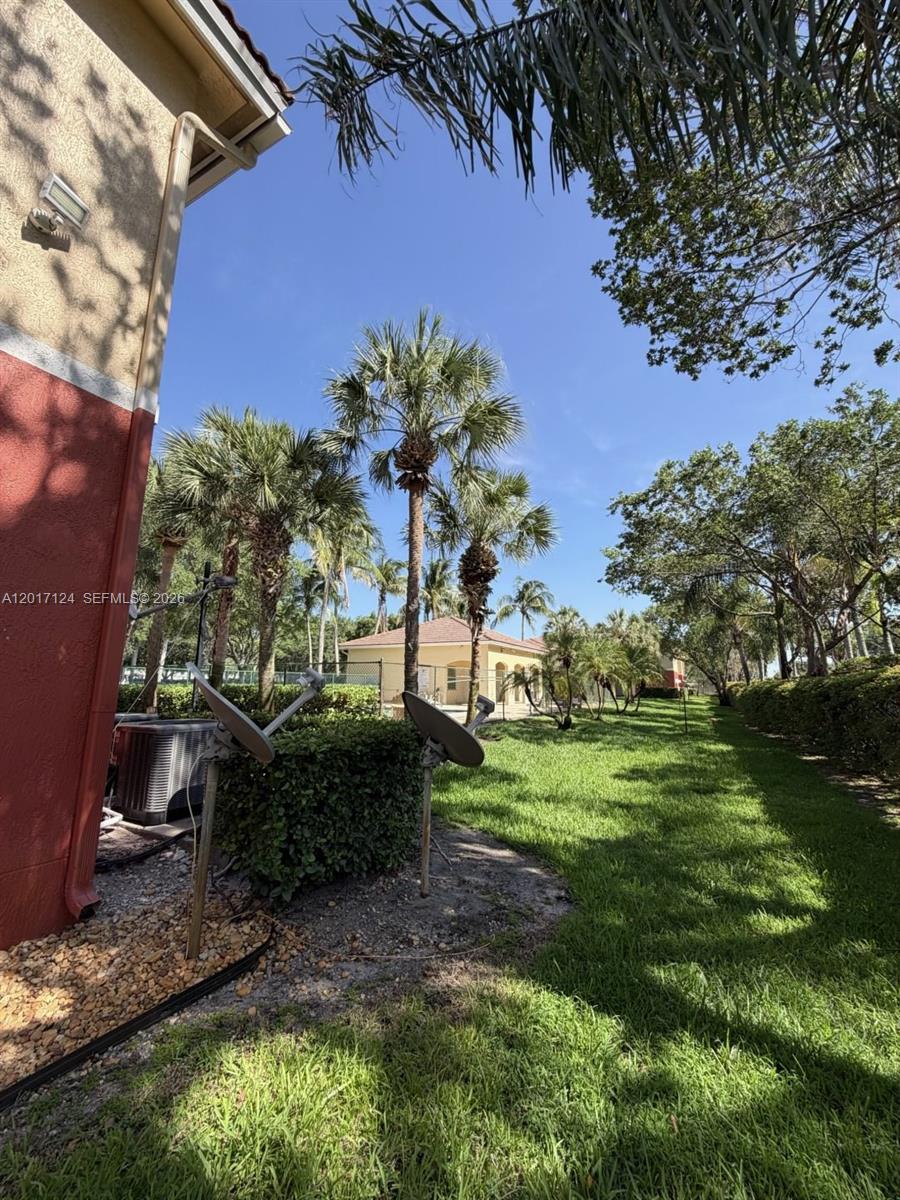 VILLAS OF PALOMINO CONDO - Residential Lease
