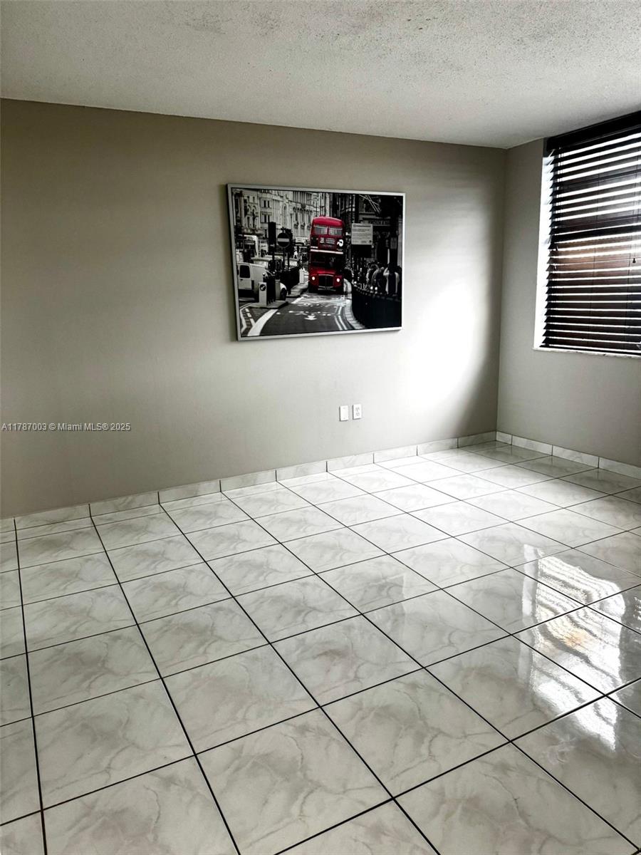 JADE WINDS GROUP - - Residential