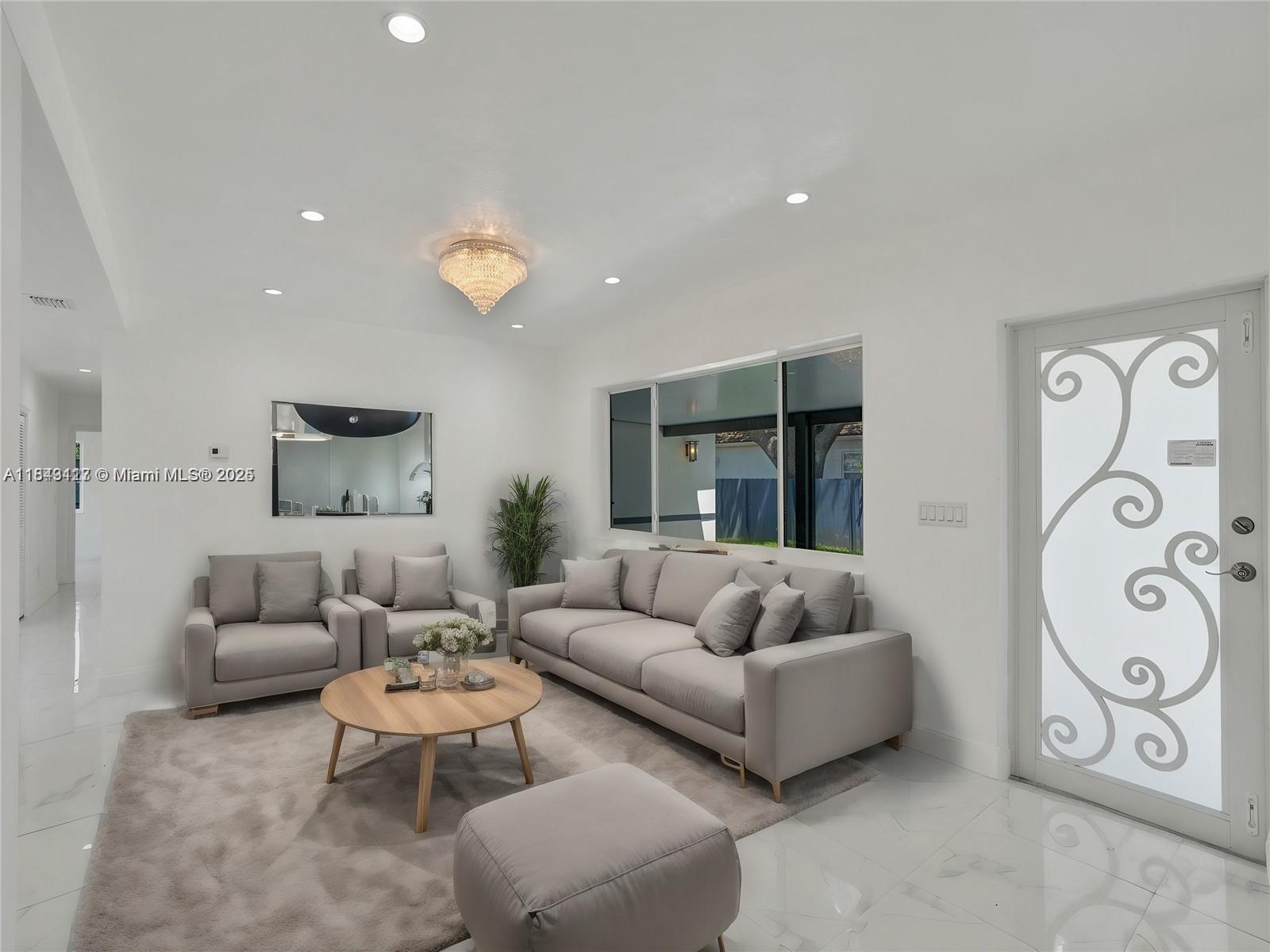 11102 NE 9th Ct 11102