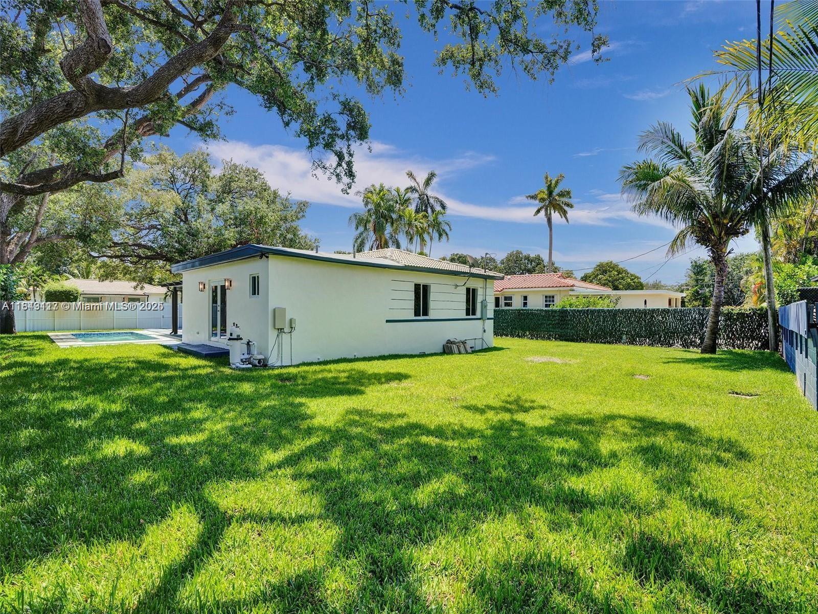 11102 NE 9th Ct 11102