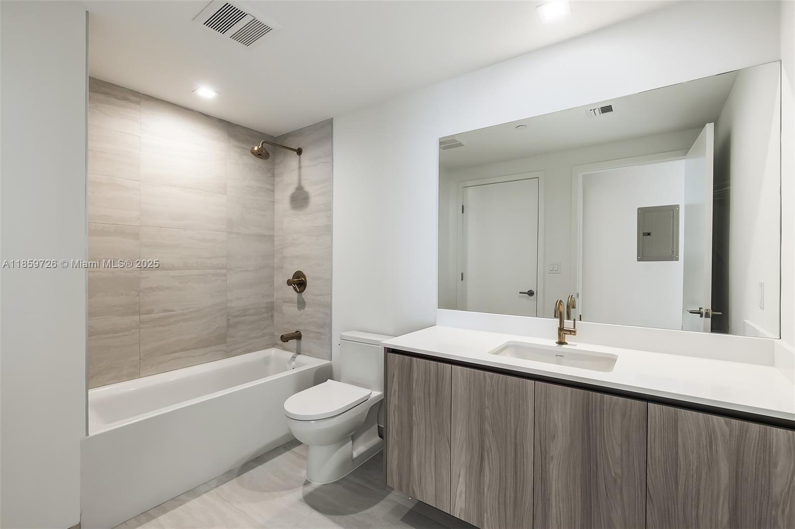 Viceroy Brickell - Residential