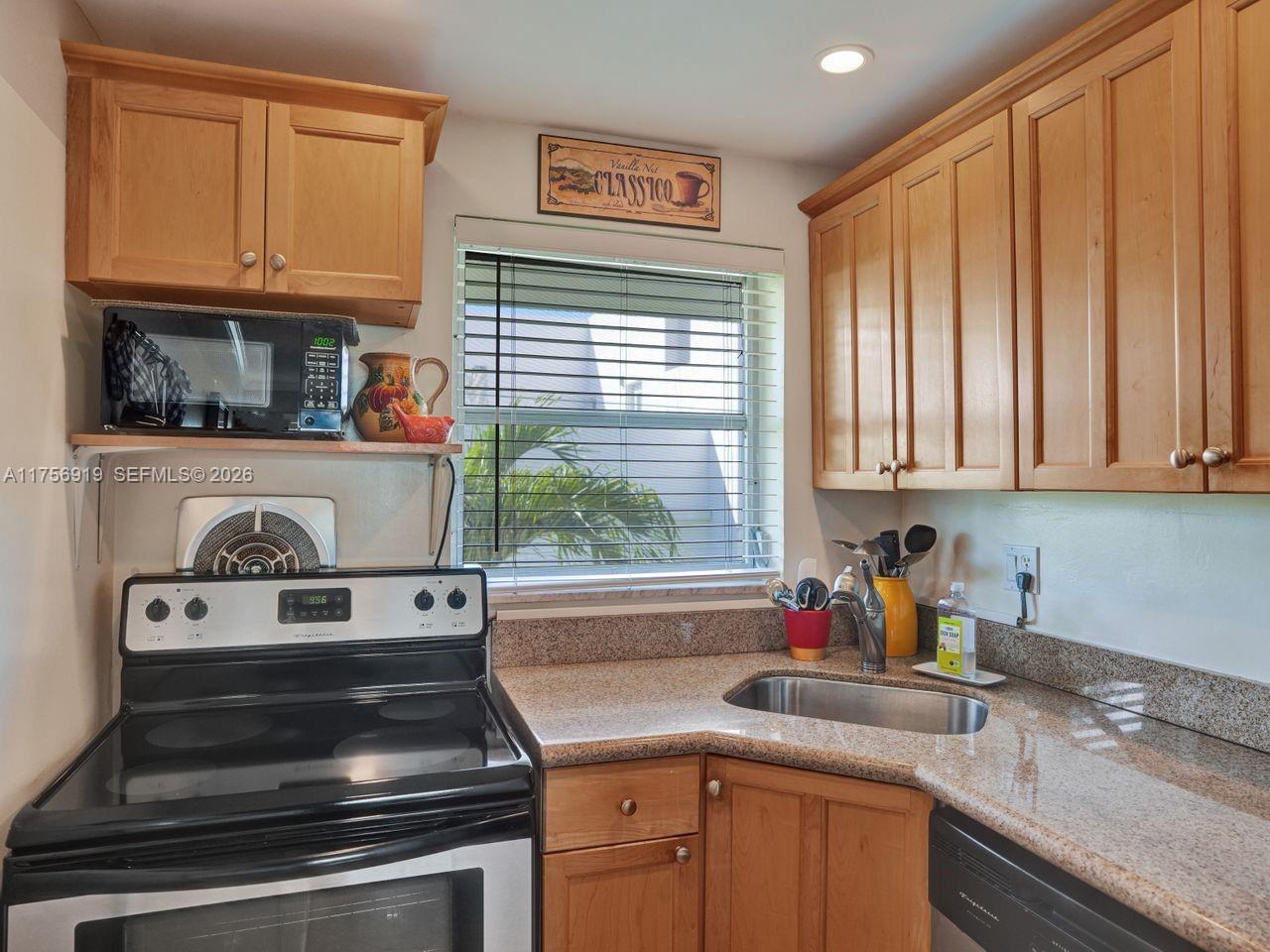 GATEWAY ARMS CONDO - Residential