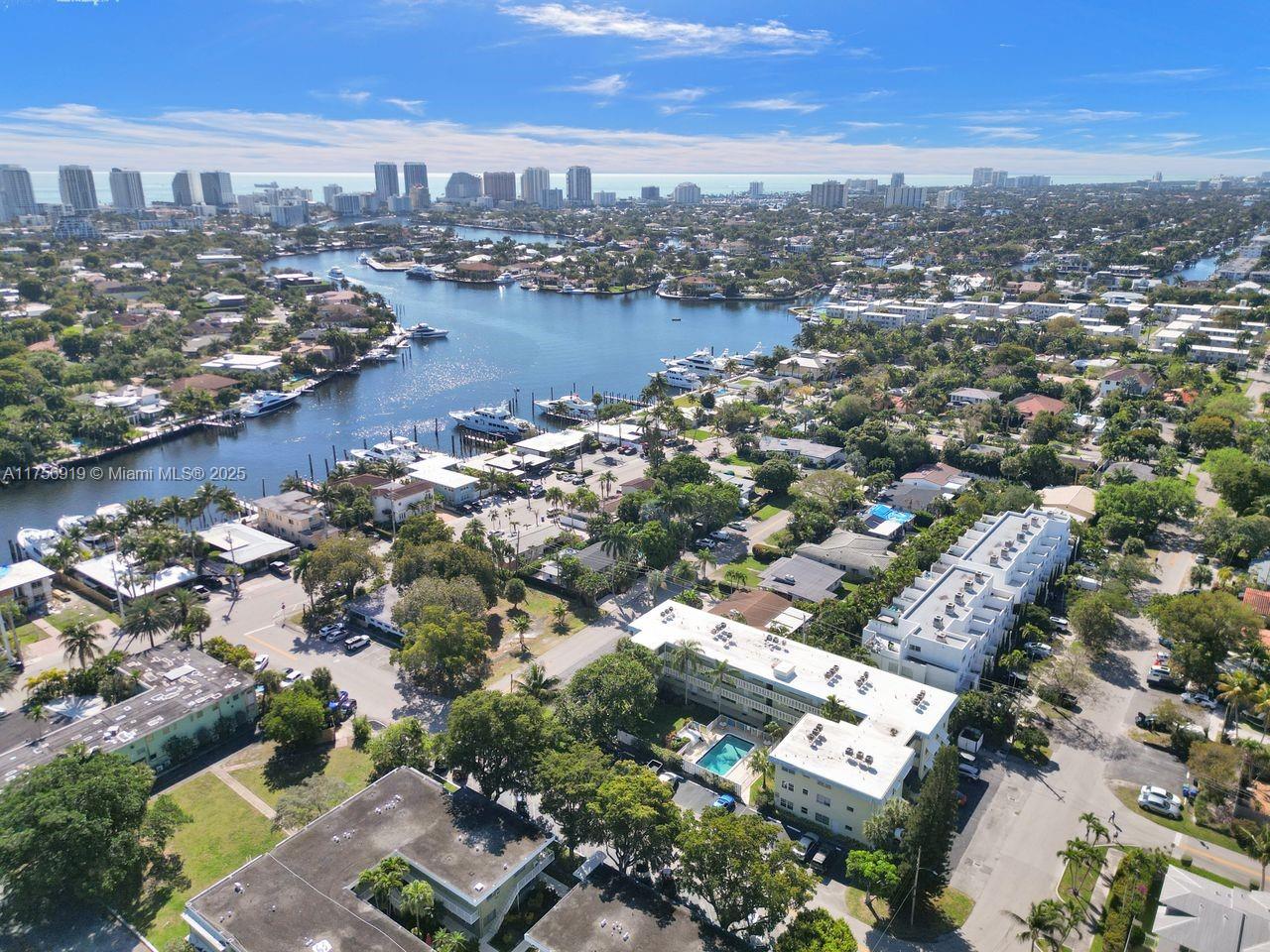 1900 Ne 8th Ct 306, Fort Lauderdale, Broward County, Florida - 2 Bedrooms  
2 Bathrooms - 