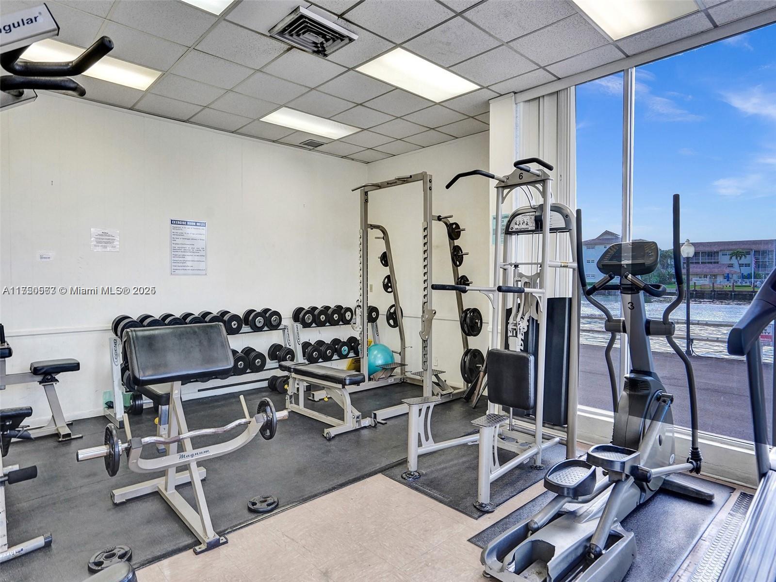 IMPERIAL TOWERS CONDO - Residential