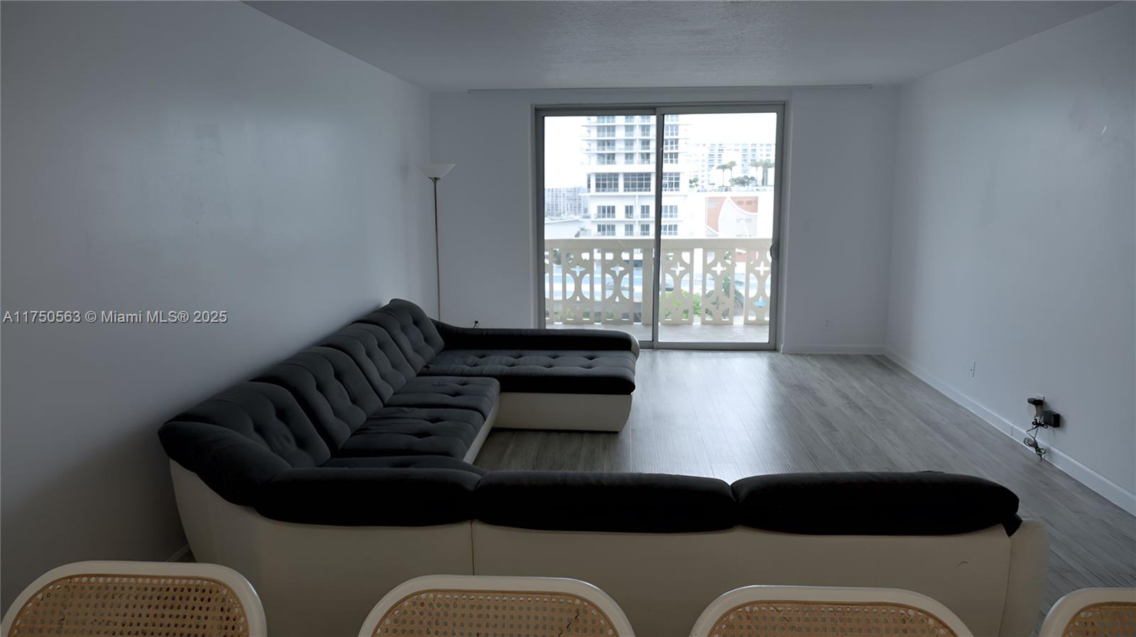 IMPERIAL TOWERS CONDO - Residential