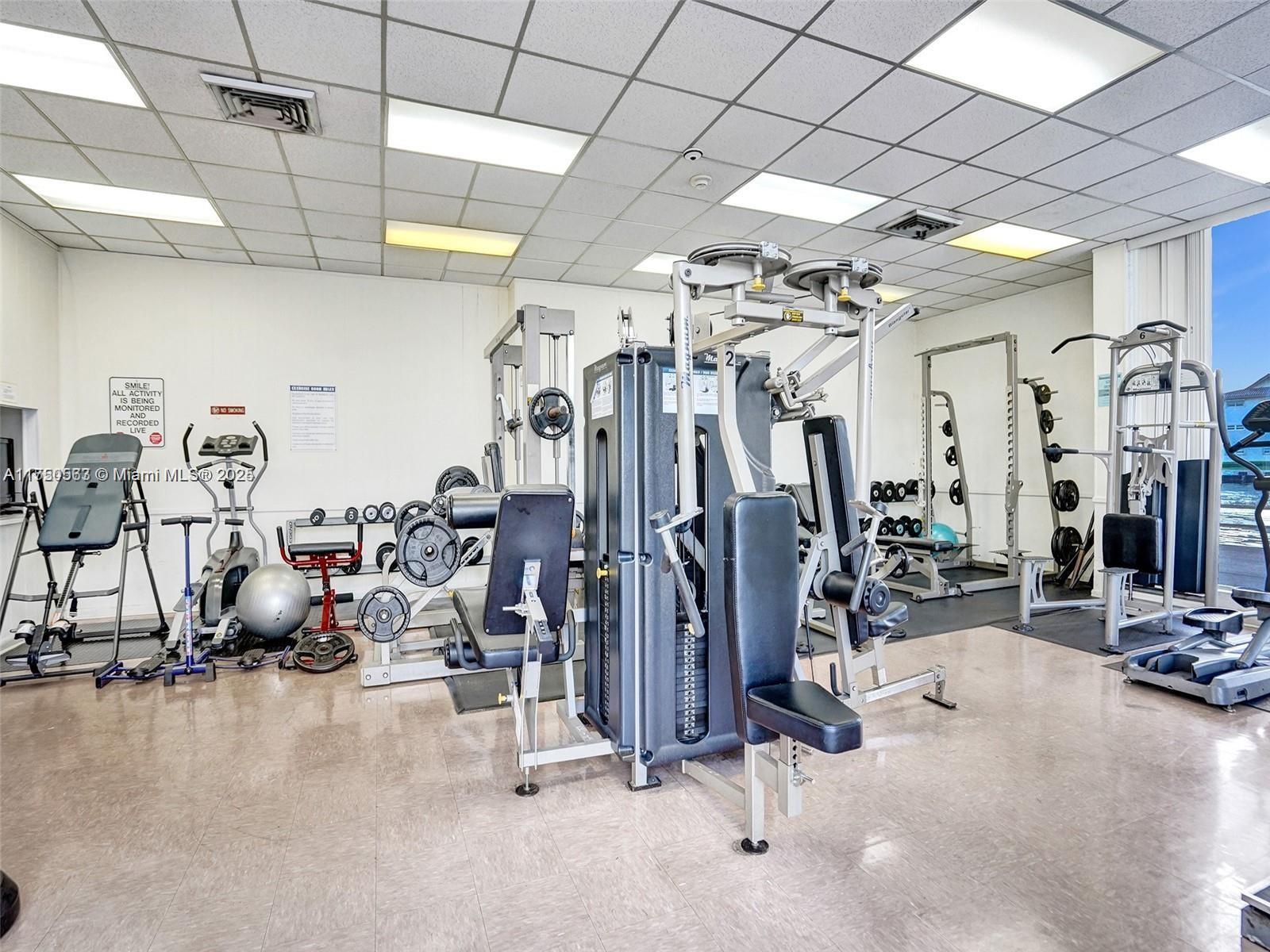 IMPERIAL TOWERS CONDO - Residential