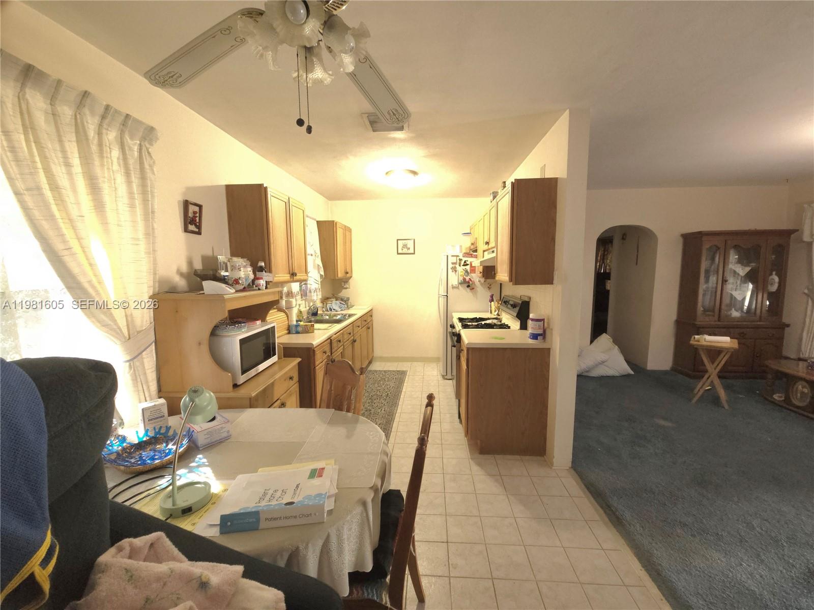 FRANK ADD TO HOLLYWOOD - Residential