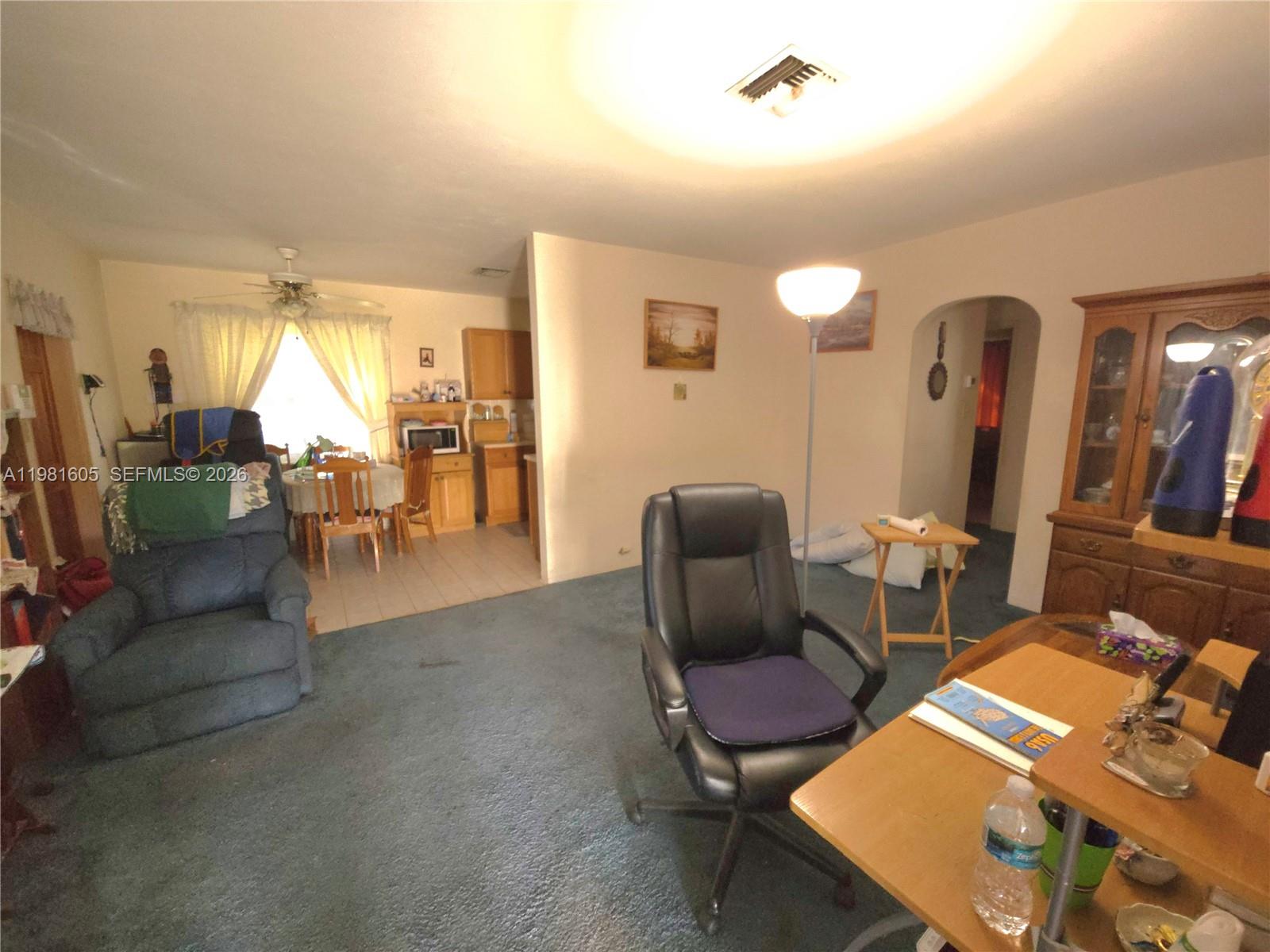 FRANK ADD TO HOLLYWOOD - Residential