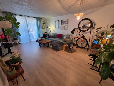 9360 Fontainebleau Blvd 503 Miami FL 33172