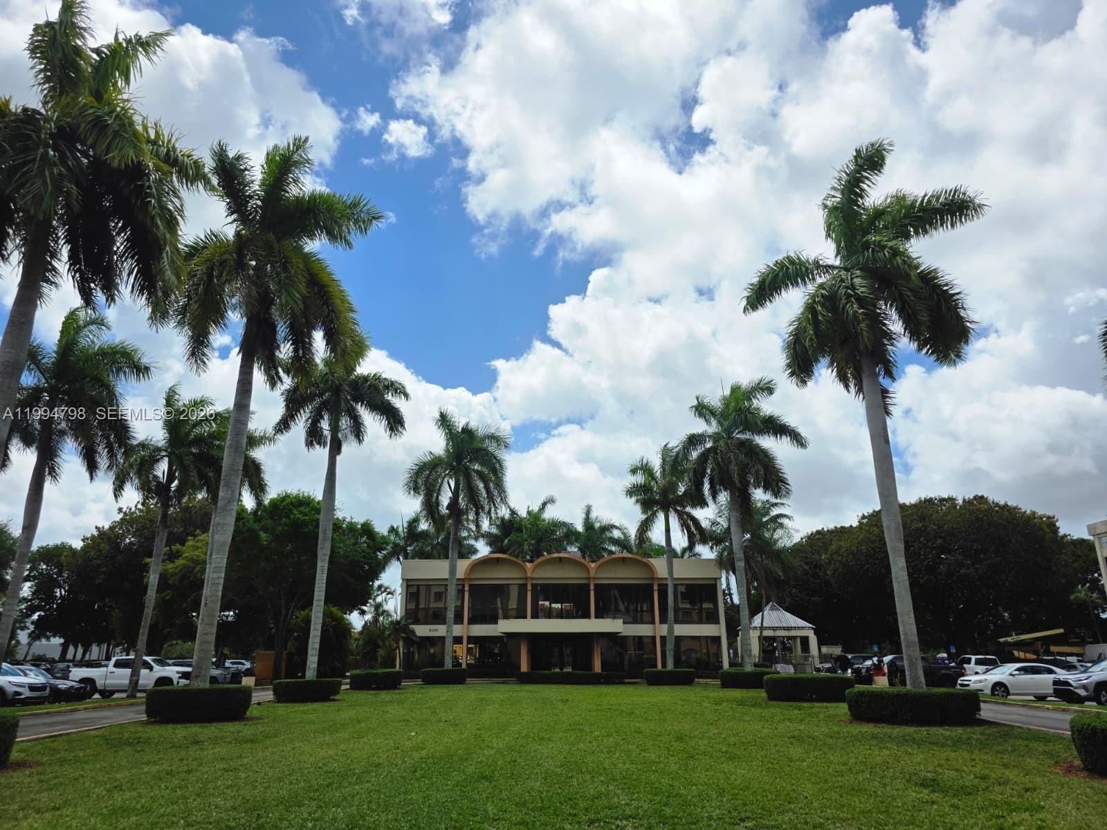 THE FOUNTAINS AT FONTAINE - Residential