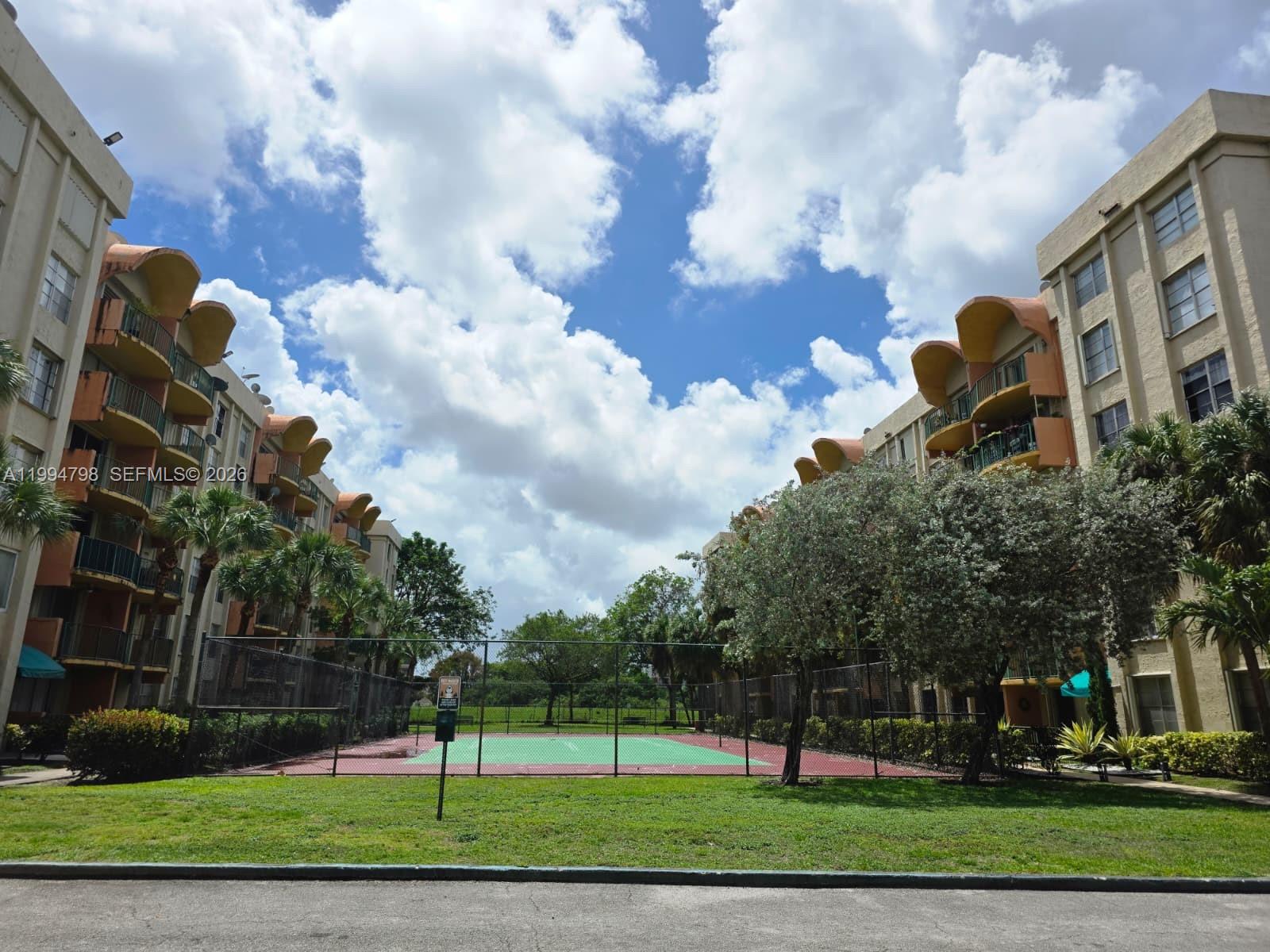THE FOUNTAINS AT FONTAINE - Residential