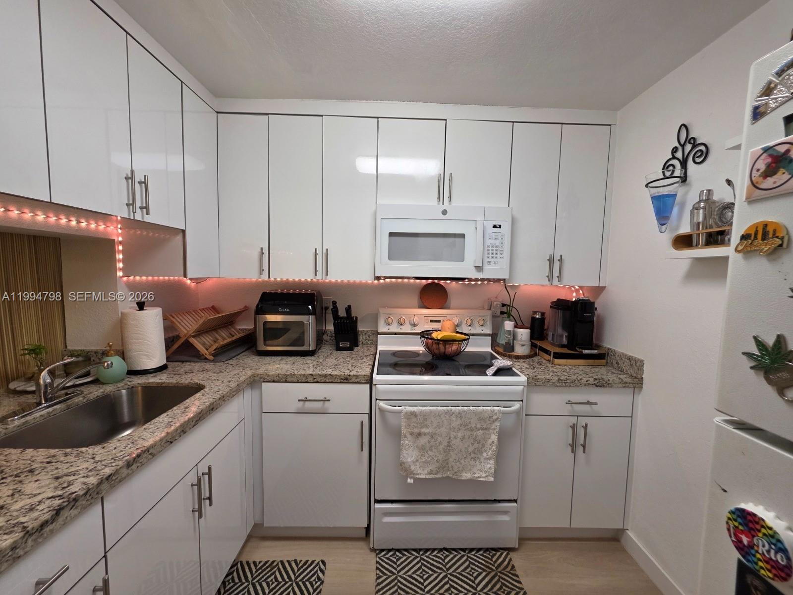 THE FOUNTAINS AT FONTAINE - Residential