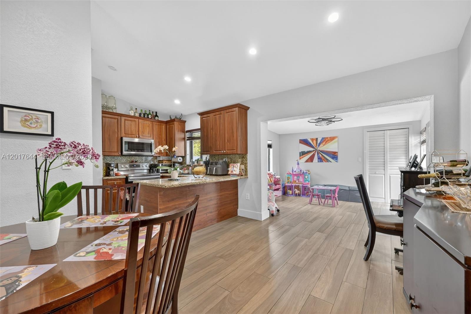 WESTWIND LAKES SEC 6 - Residential