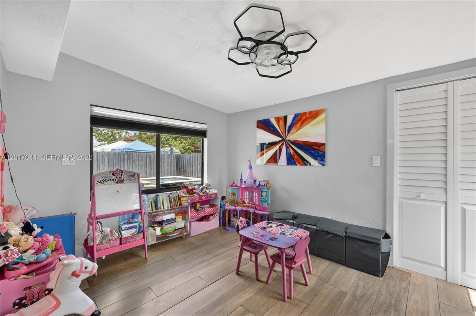 WESTWIND LAKES SEC 6 - Residential