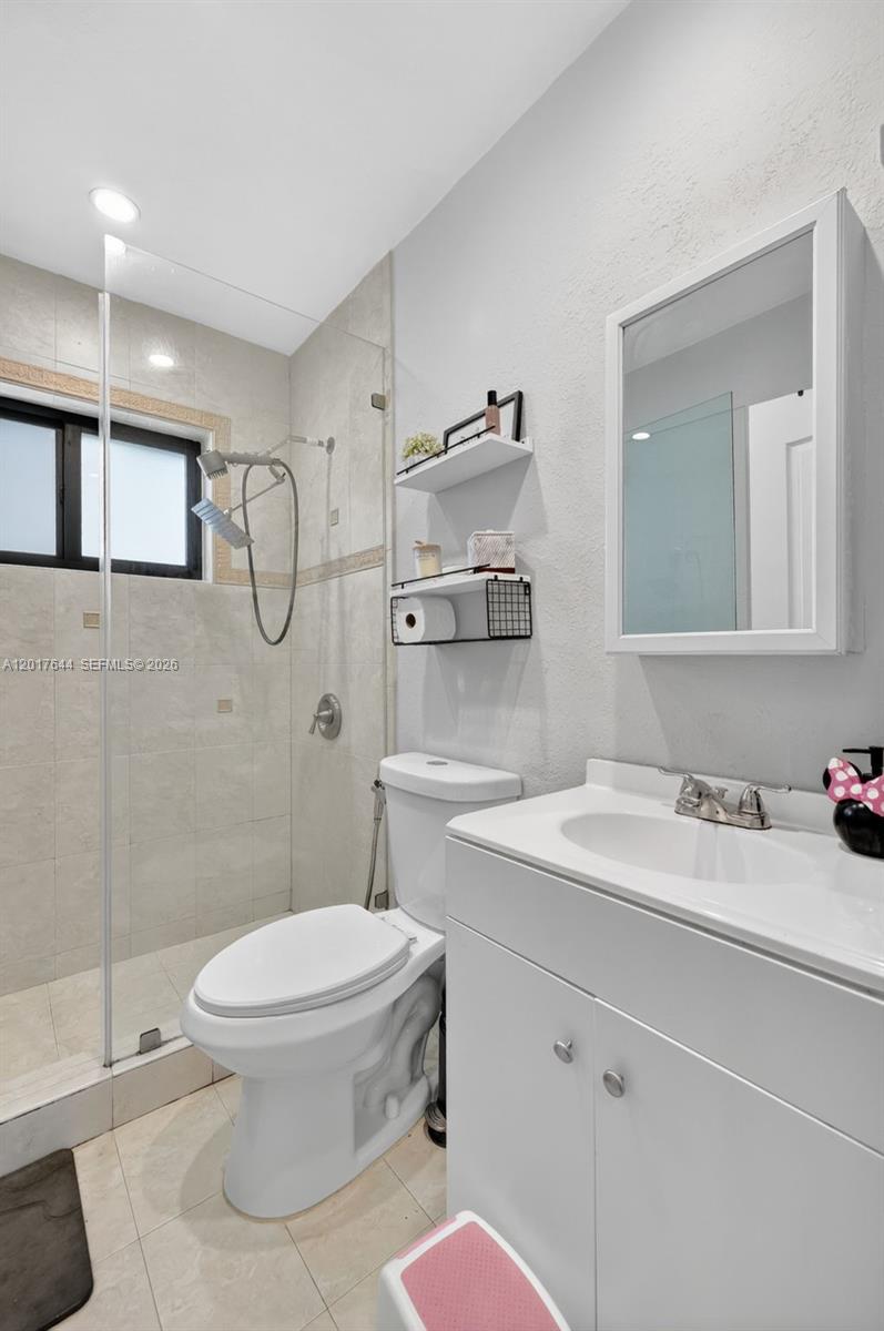 WESTWIND LAKES SEC 6 - Residential