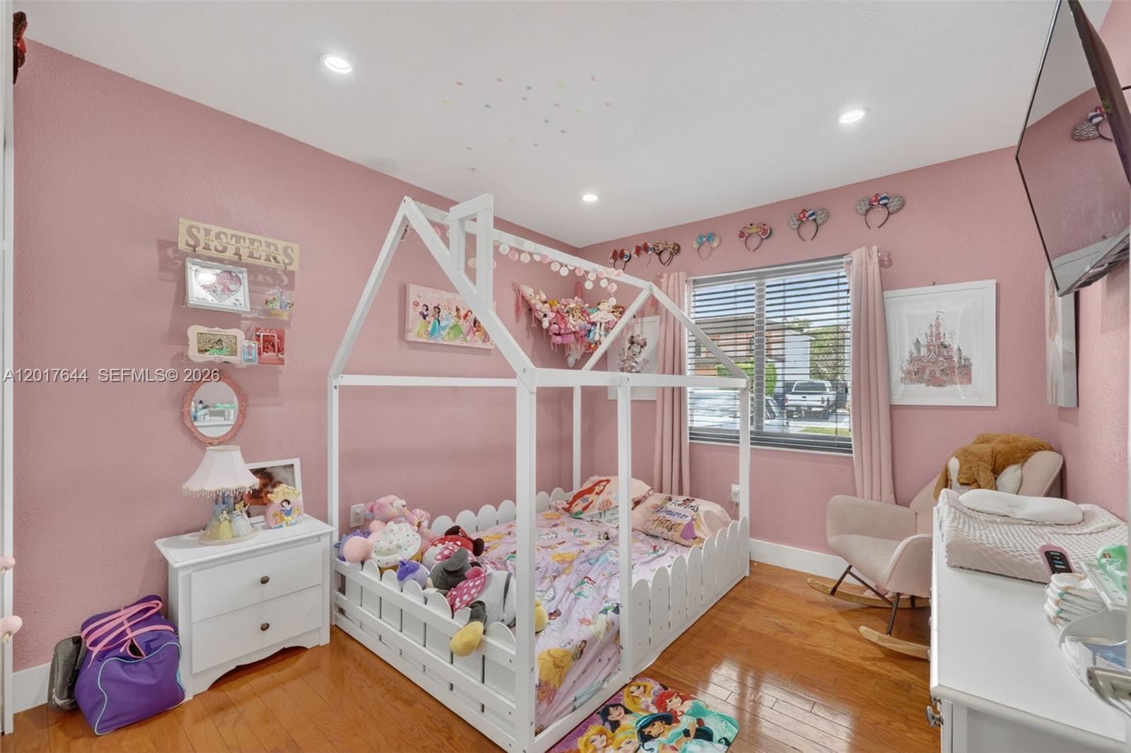 WESTWIND LAKES SEC 6 - Residential