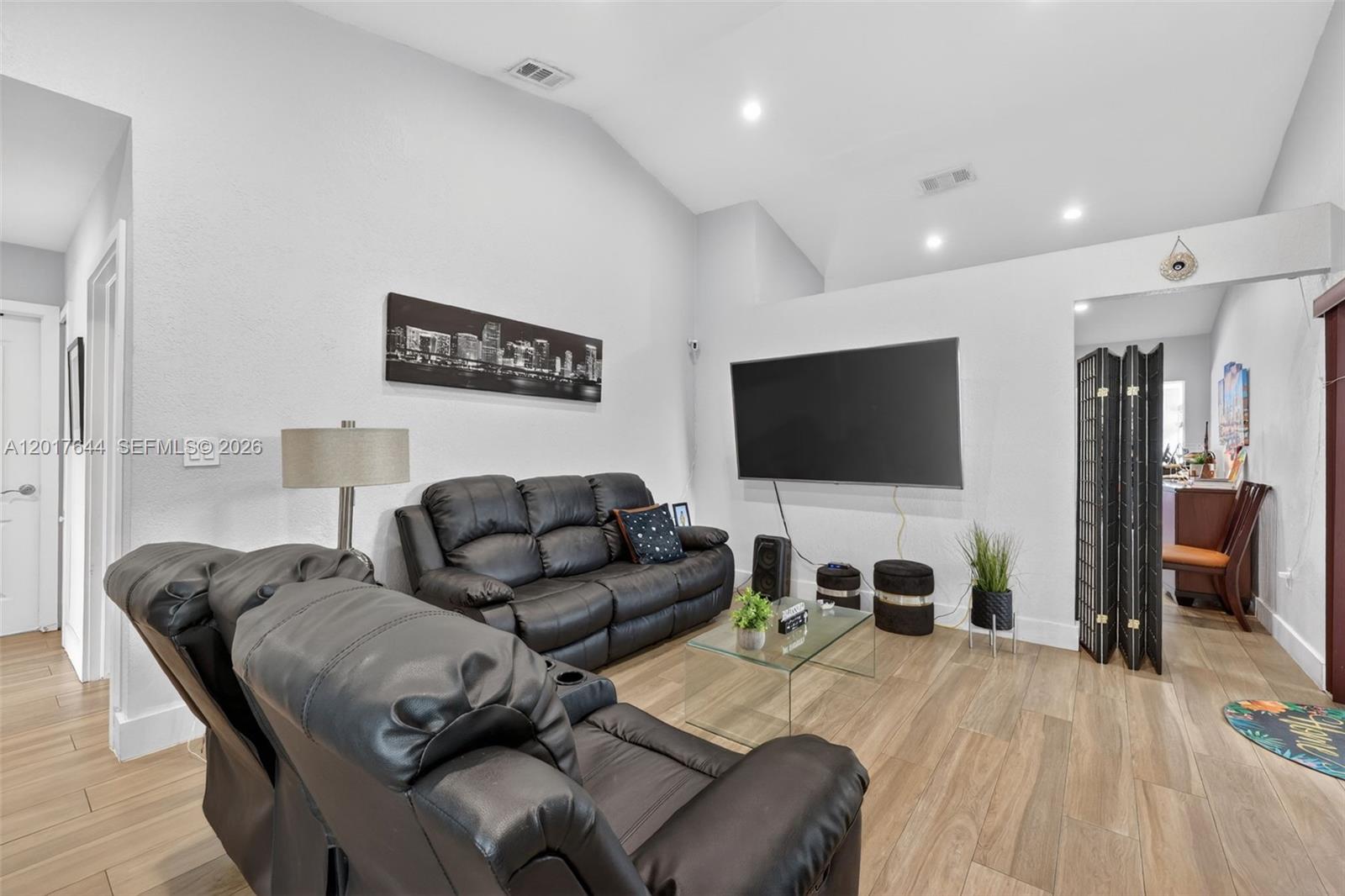WESTWIND LAKES SEC 6 - Residential