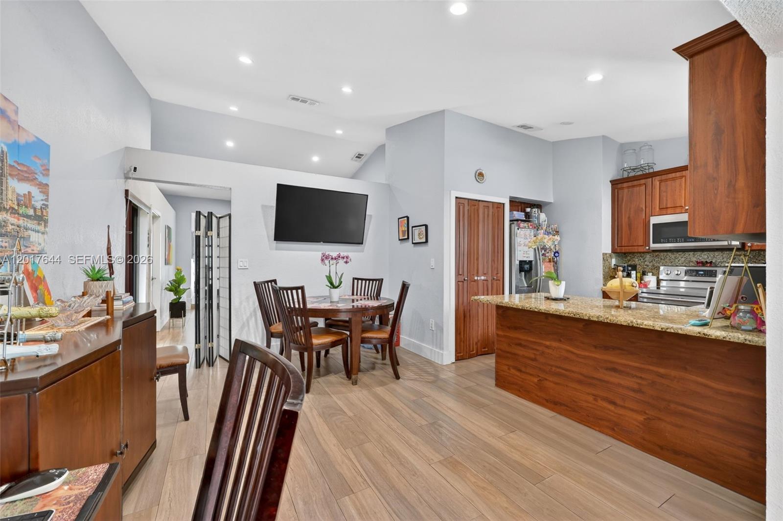 WESTWIND LAKES SEC 6 - Residential