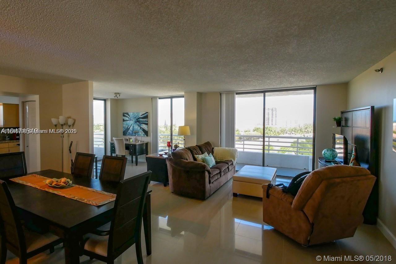 3300 NE 192nd St 1107