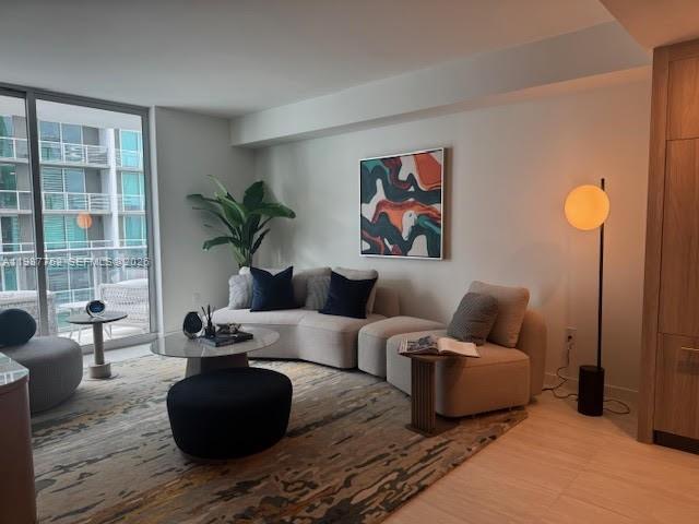 VICEROY BRICKELL - Residential