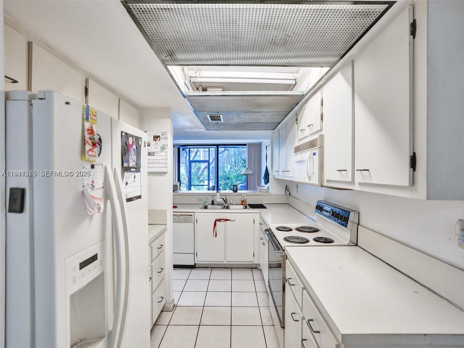 HARVEST SECTION THREE CON - Residential