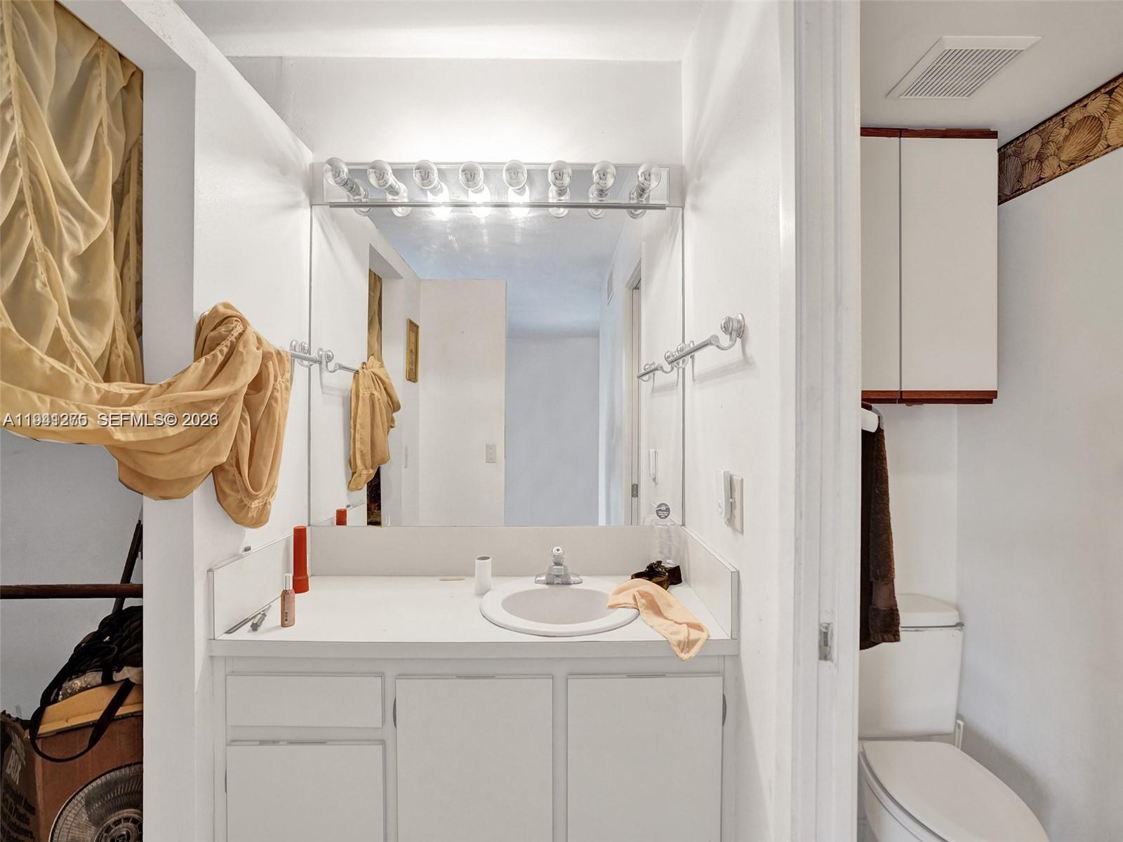 HARVEST SECTION THREE CON - Residential