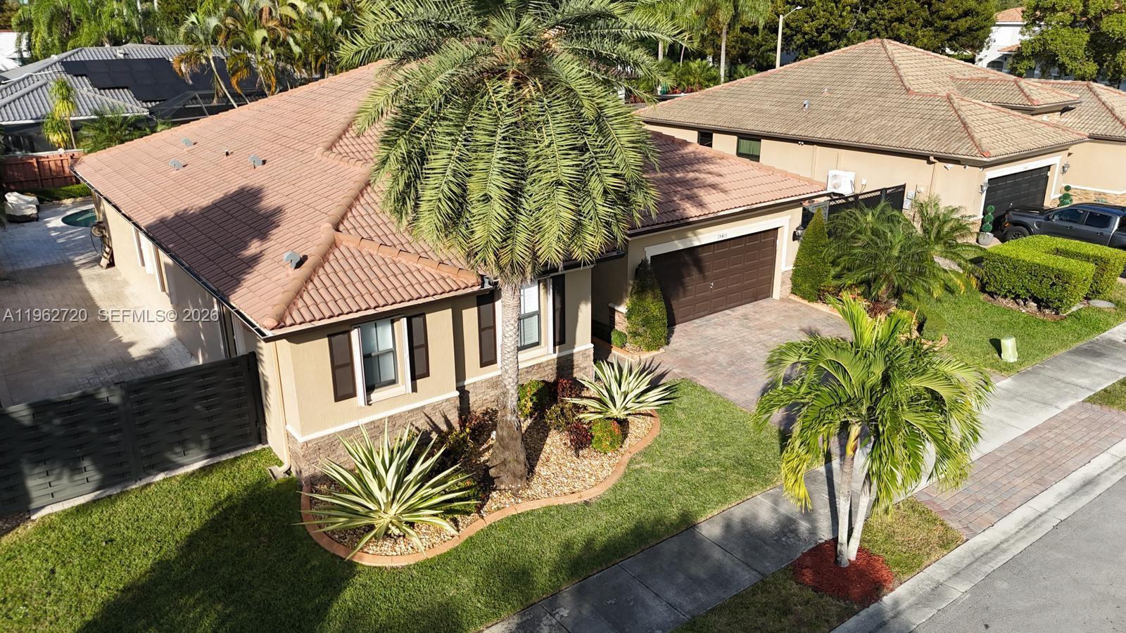 CENTURY GARDENS AT TAMIAM - Residential