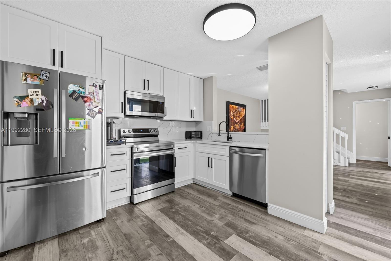 EMBASSY LAKES - Residential