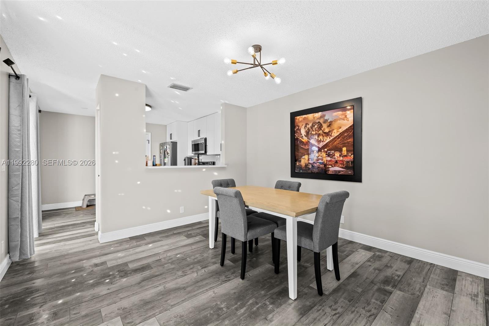 EMBASSY LAKES - Residential