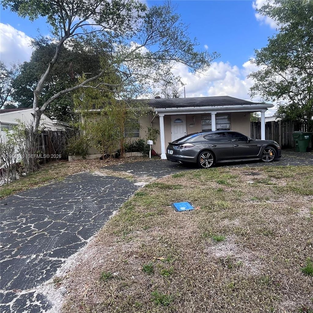 Photo of 114 SW 67th Ter, Pembroke Pines, FL 33023 (MLS # A11965519)