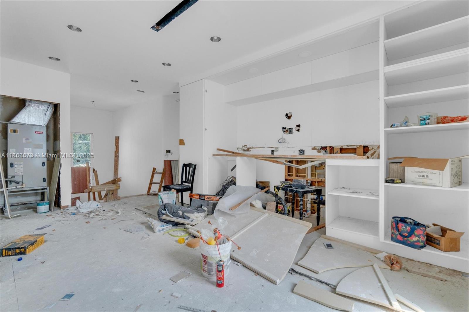 MIAMI SHORES SEC 3 - Residential