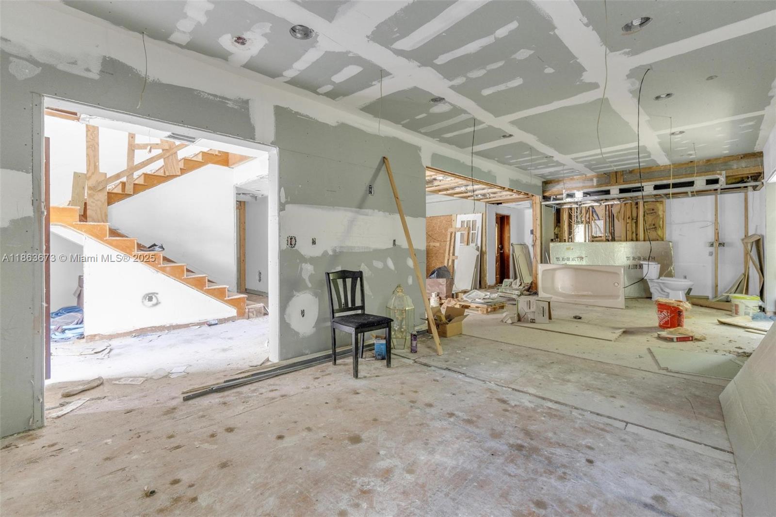 MIAMI SHORES SEC 3 - Residential